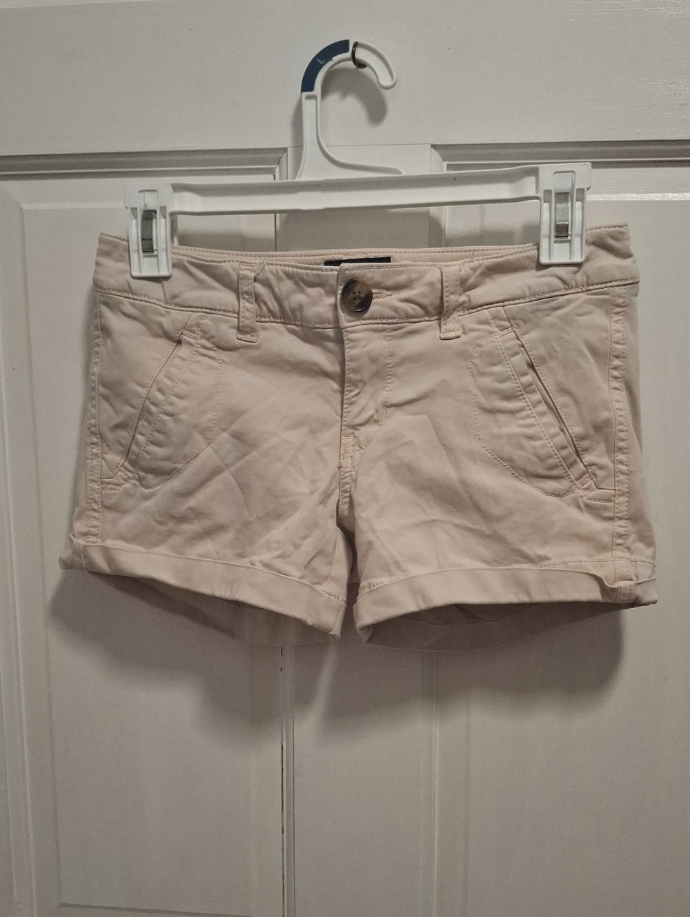 American Eagle Outfitters Light Cream Khaki Women's Shorts